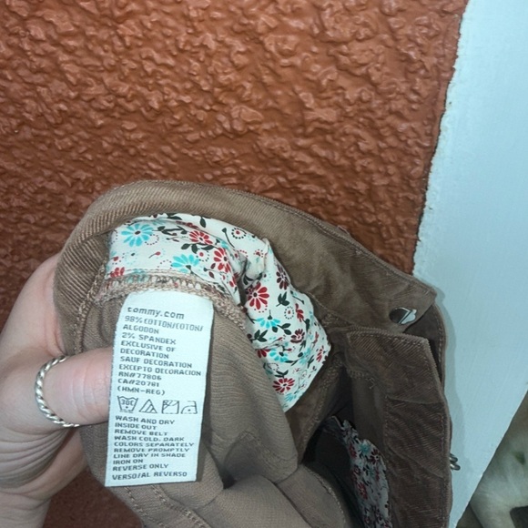 Tommy Hilfiger Corduroy Mini Skirt Belted Brown with Floral Design Size 2 Y2K - Picture 9 of 10